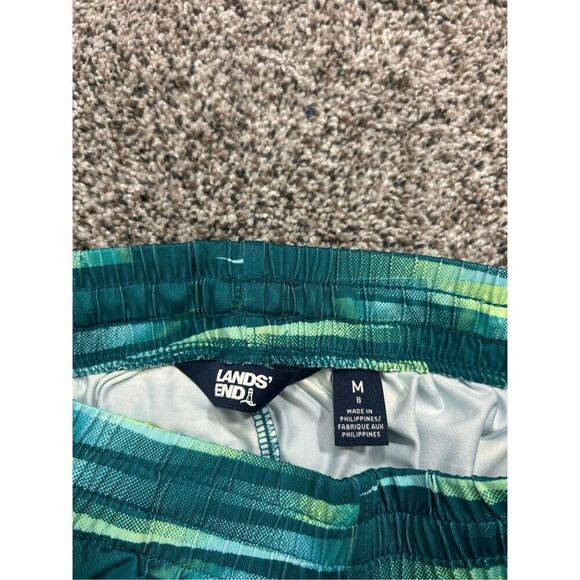 Land’s End Athletic Shorts size 8. C33-28 - Picture 3 of 3